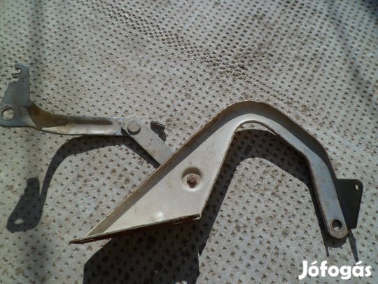 Wartburg csomagtartó ajtó zsanér