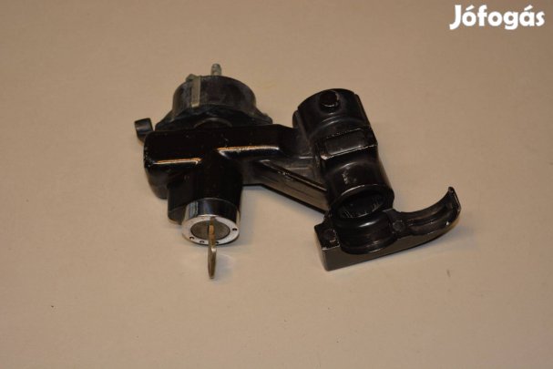 Wartburg régi tipusú kormányzáras gyújtás kapcsoló eredeti kulcs