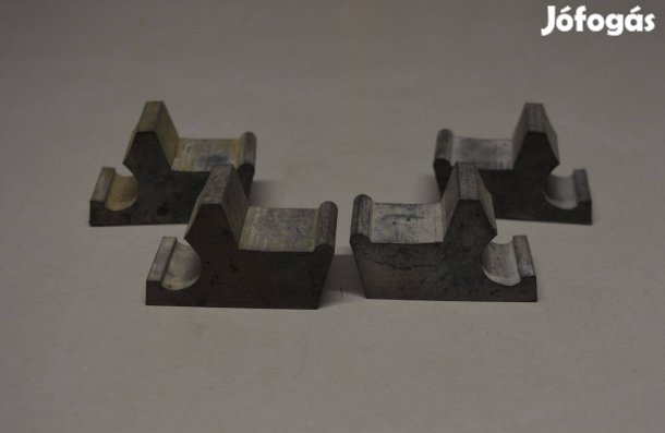 Wartburg tourist Trabant combi gyári új kalaptartó tartó gumibak 4db