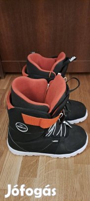 Wedze Foraker 300 43-as snowboard bakancs