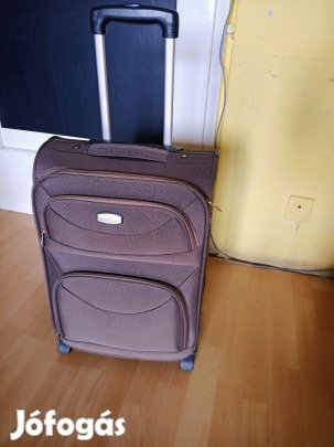 Weshare 55X37X24 Utazó , gurulós bőrönd eladó