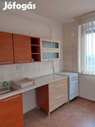 Wesselényi utcában garzonlakás kiadó