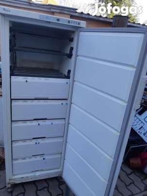 Whirlpool AFG312/G/WP fagyasztó fiókjai