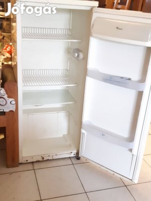 Whirlpool ART561/A 247L-es hűtőgép működő