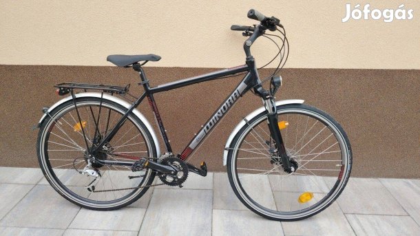 Winora 28"-os, olaj-tárcsafékes, aluvázas, agydinamós, teleszkópos