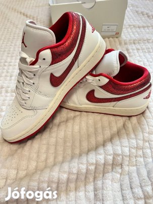 Wmns Air Jordan 1 Low SE