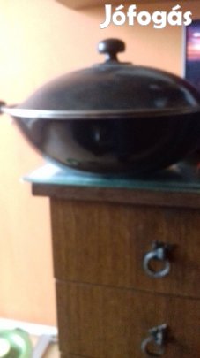 Wok-üj állapotban eladó