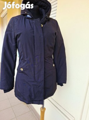 Woolrich S-es karcsúsitott női kabát