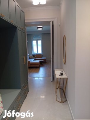XIII. Kerület, Váci út, 88 m2-es, társasházi lakás, 3 szobás,