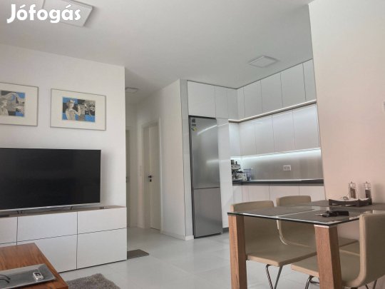 XIV. ker. Zenit Residence-ben két szobás lakás tulajdonostól eladó