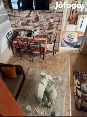 XIX. Kerület, Kossuth Lajos utca, 52 m2-es, házrész, 2+1 szobás