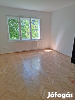 XI.Sasadi úton 1 szobás FELÚJÍTOTT lakás bútorozatlanul kiadó