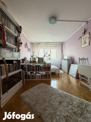 XI. Kerület, Allende park, 48 m2-es, társasházi lakás, 2 szobás