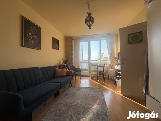 XI., Karinthy Frigyes úton kiadó másfél szobás lakás