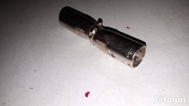 XLR csatlakozó, adapter