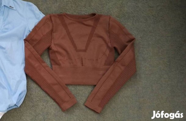 XS felső barna színű