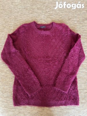 XS méretű bordó pulcsi