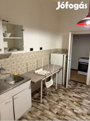 XVIII. Kerület, Őrs utca, 162 m2-es, 2 generációs, családi ház