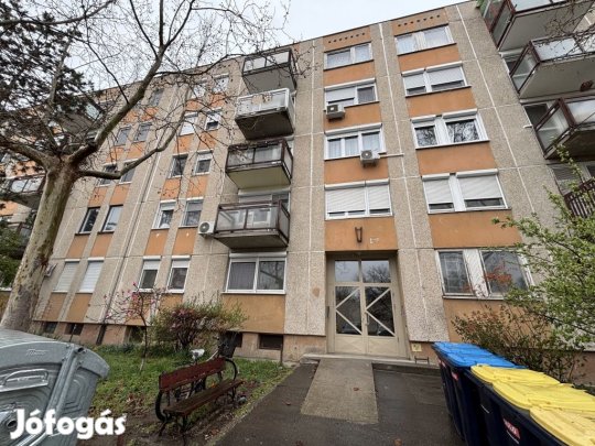 XVII. Kerület, Ferihegyi út, 58 m2-es, társasházi lakás, 3 szobás