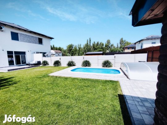 XVII. Kerület, Helikopter lakópark, 150 m2-es, ikerház, 5 szobás