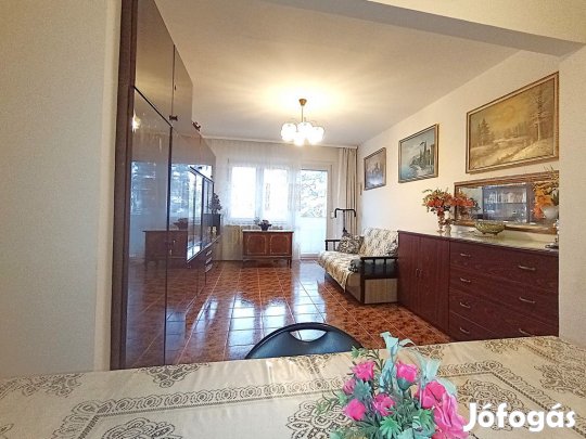 XVII. Kerület, Kaszáló utca, 54 m2-es, társasházi lakás, 2 szobás