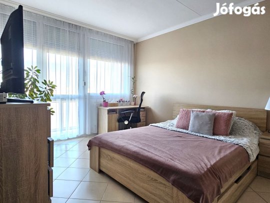 XV. Kerület, Nyírpalota utca, 71 m2-es, társasházi lakás, 3 szobás