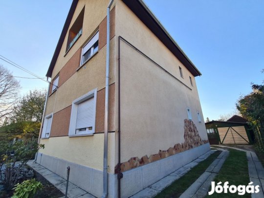 XV. Kerület, Pestújhelyen, 146 m2-es, 2 generációs, családi ház