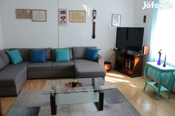 XXI. Kerület, Királyerdő, 180 m2-es, 2 generációs, családi ház