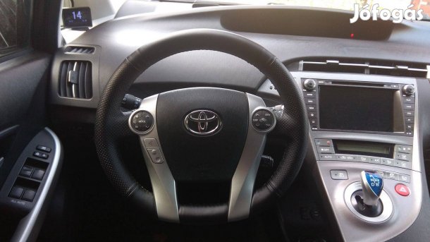 XXL. Toyota Prius 2009-2015 mikroszálas szintetikus kormánybőr