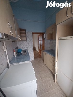 XX. Kerület, Tátra téi piacnál utca, 28 m2-es, házrész, 1 szobás