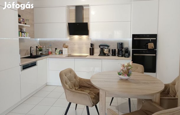 XX. Kerület, Téglagyártó utca, 47 m2-es, társasházi lakás, 2 szobás