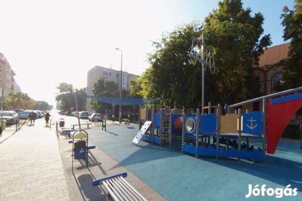 XX. kerület Városközpontban 57 nm-es 2,5 szobás tégla lakás