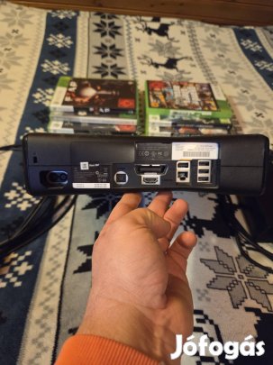 X-Box játékkonzol.