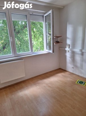 X. Kerület, Hungária krt környékén, 72 m2-es, társasházi lakás