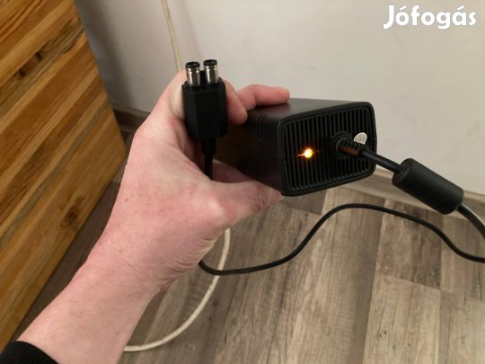 Xbox 360 S Slim tápegység