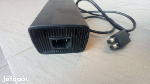 Xbox 360 tápegység 