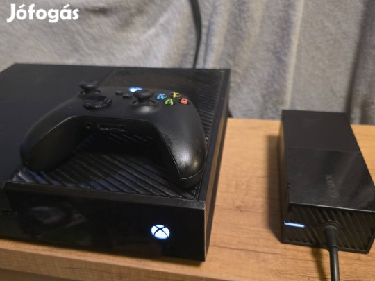 Xbox One 500GB - 69 Digitális Játék + 5 Lemezes Játék