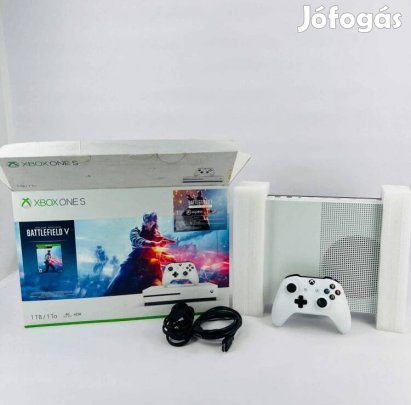 Xbox One S Minden gyári tartozékkal Kifogástalan állapotban