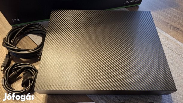Xbox One X 1TB HDD, 4K konzol, series X joy, dobozában 