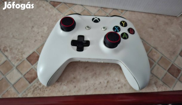 Xbox One / S / Series S/X kompatibilis kontroller
