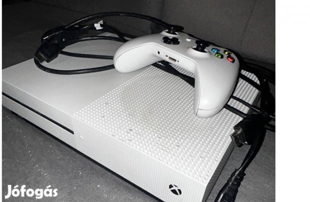Xbox One konzol + 3 já