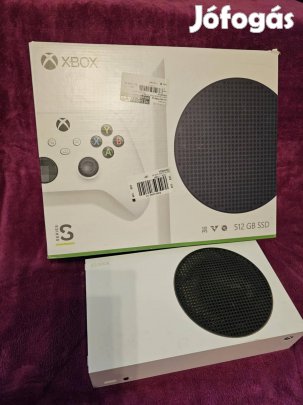 Xbox Series S konzol, kontrollerek, játékok, kormány