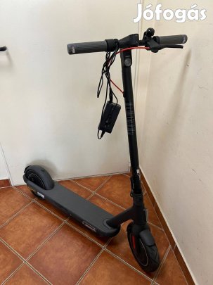 Xiaomi Electric Scooter 4 Pro Plus elektromos roller 20km/h