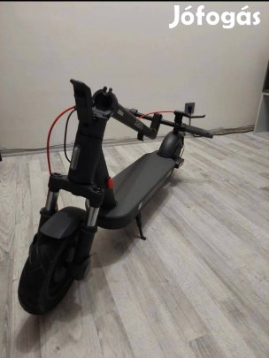 Xiaomi Mi Electric Scooter