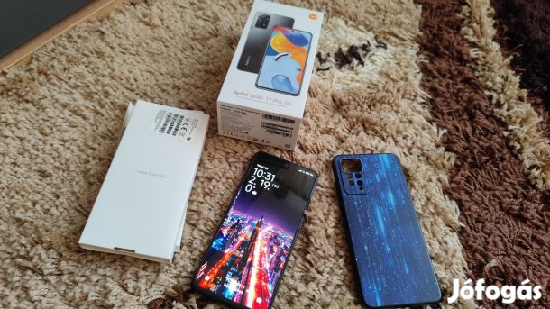 Xiaomi Redmi Note 11 Pro dobozában 