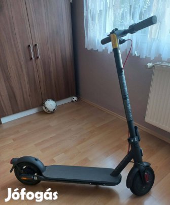 Xiaomi Scooter 4 Elektromos Roller