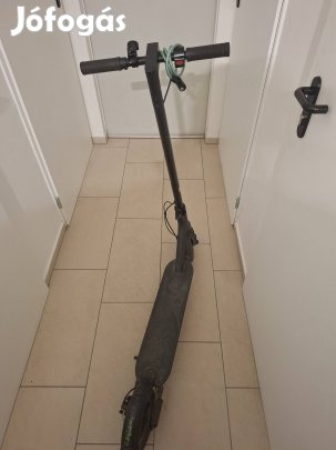 Xiaomi elektromos roller