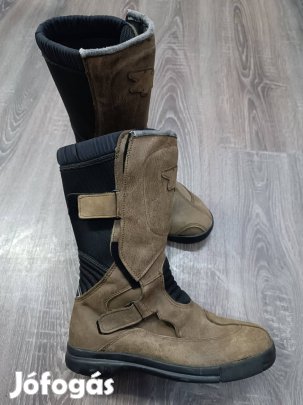 Xpd motoros csizma 41-es