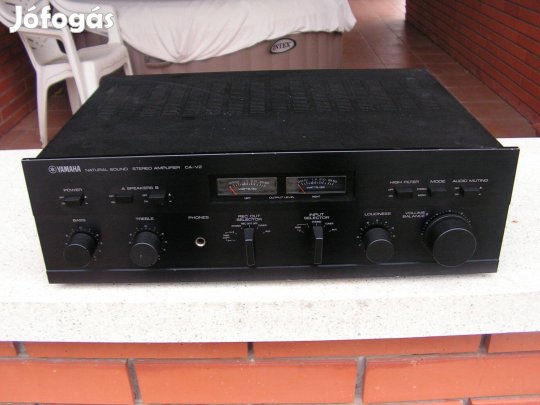 Yamaha CA-V2 integralt sztereó erősítő. 2 X 40 watt