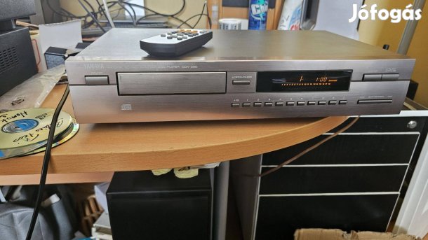 Yamaha CDX 390 CD Lejátszó Távirányítóval Eladó!